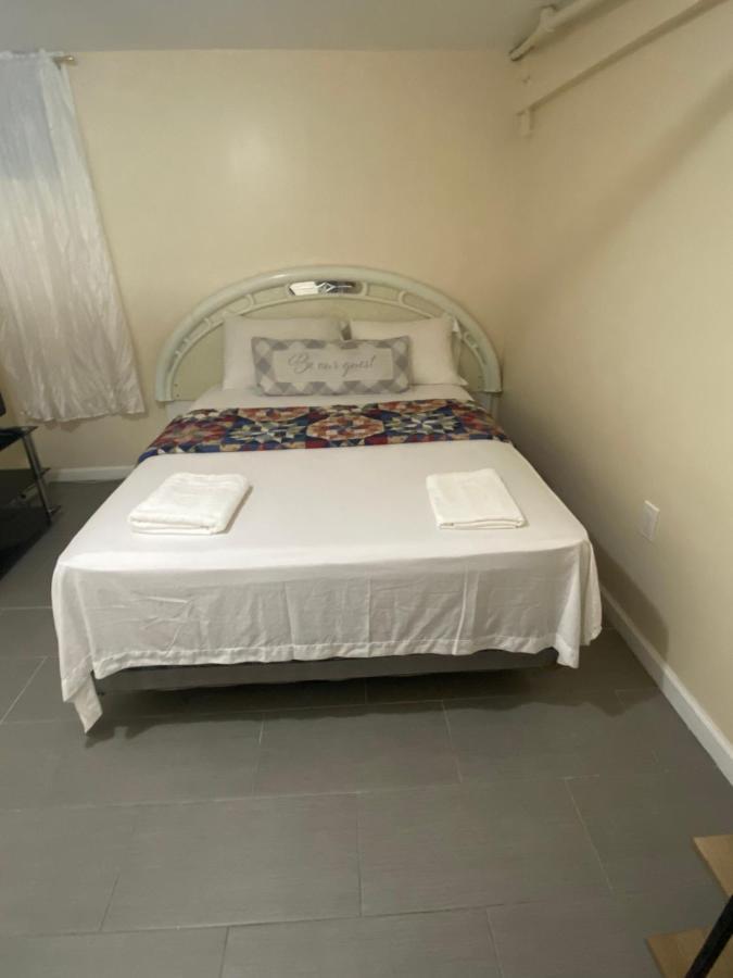 A Delightful Room In Queens Nueva York Exterior foto